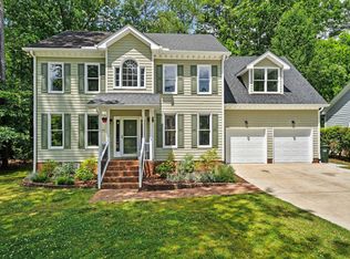 106 Blakely Dr, Chapel Hill, NC 27517