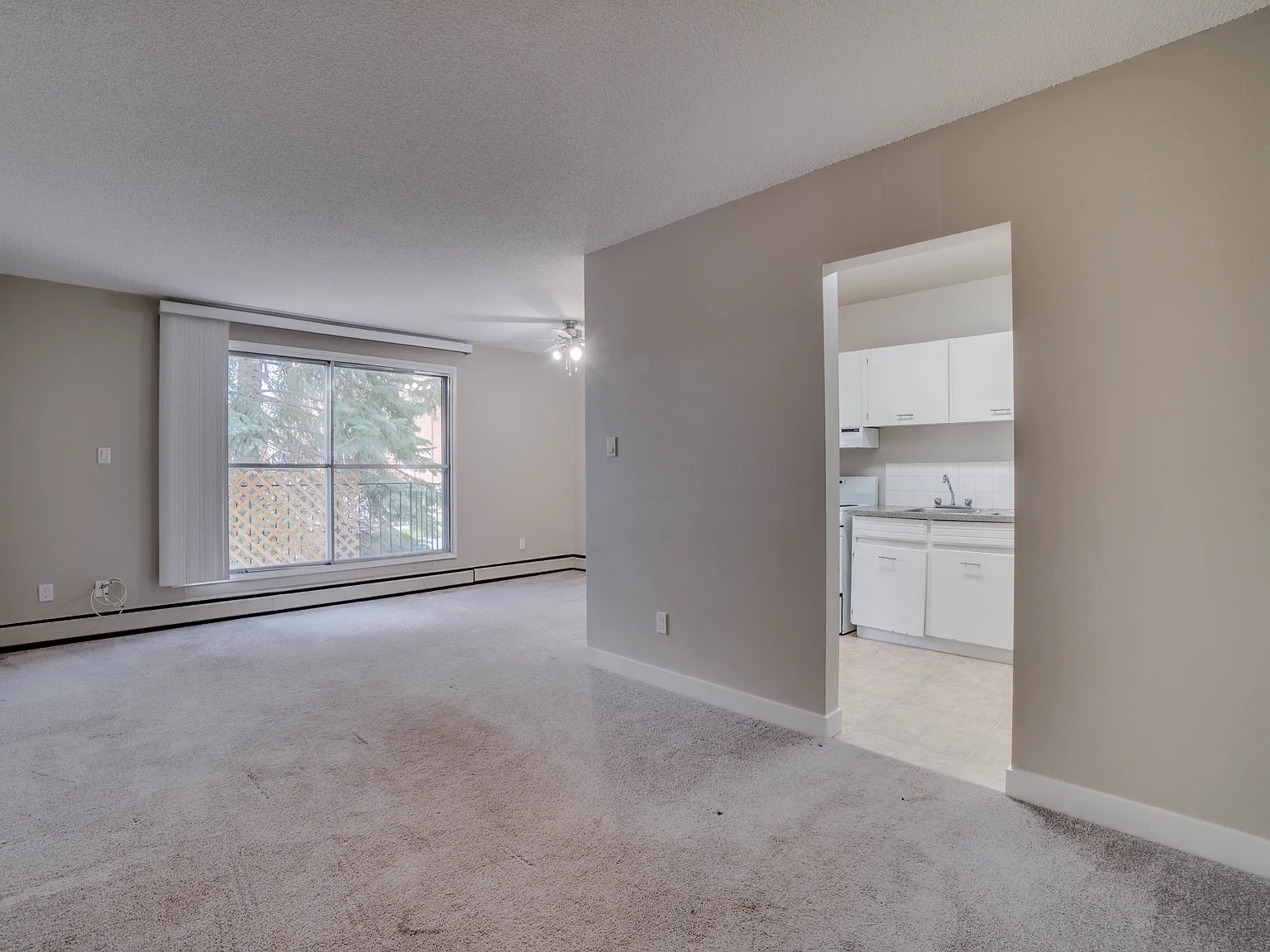 Lorinda Court — Photo 3