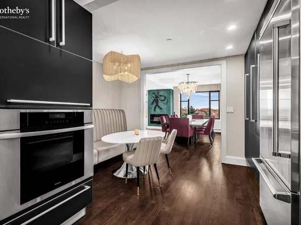 110 Central Park South image 7 of 19