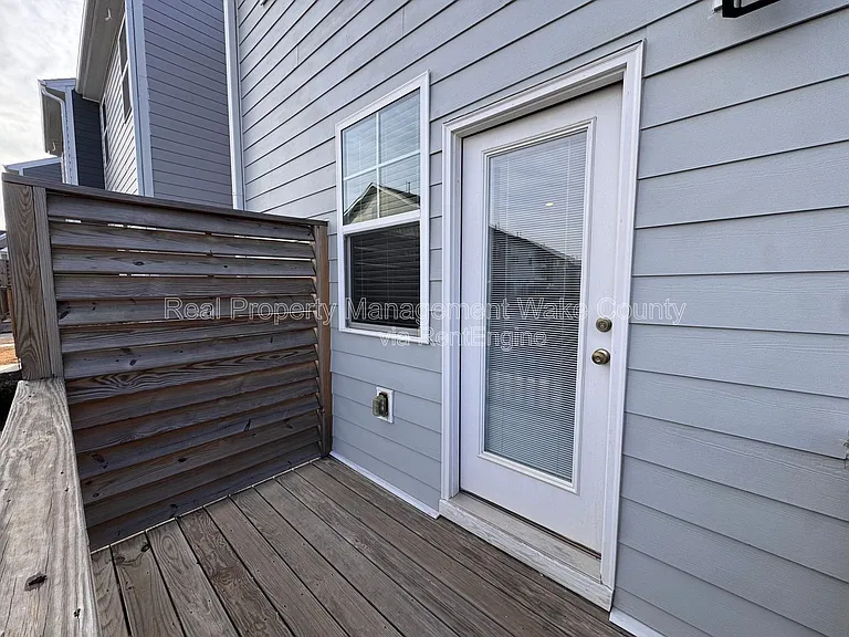 410 Odham Ln — Photo 17