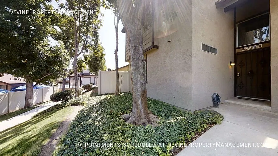 Corona Townhome — Photo 2
