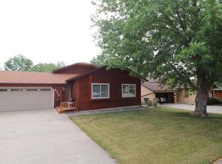 2710 Hoefer Ave, Rapid City, SD 57701