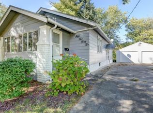 5542 E Melwood Ave, Decatur, IL 62521