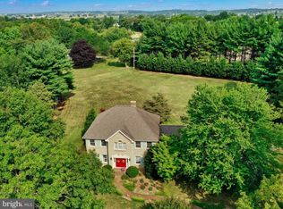 113 Sky Meadow Ln, Leola, PA 17540