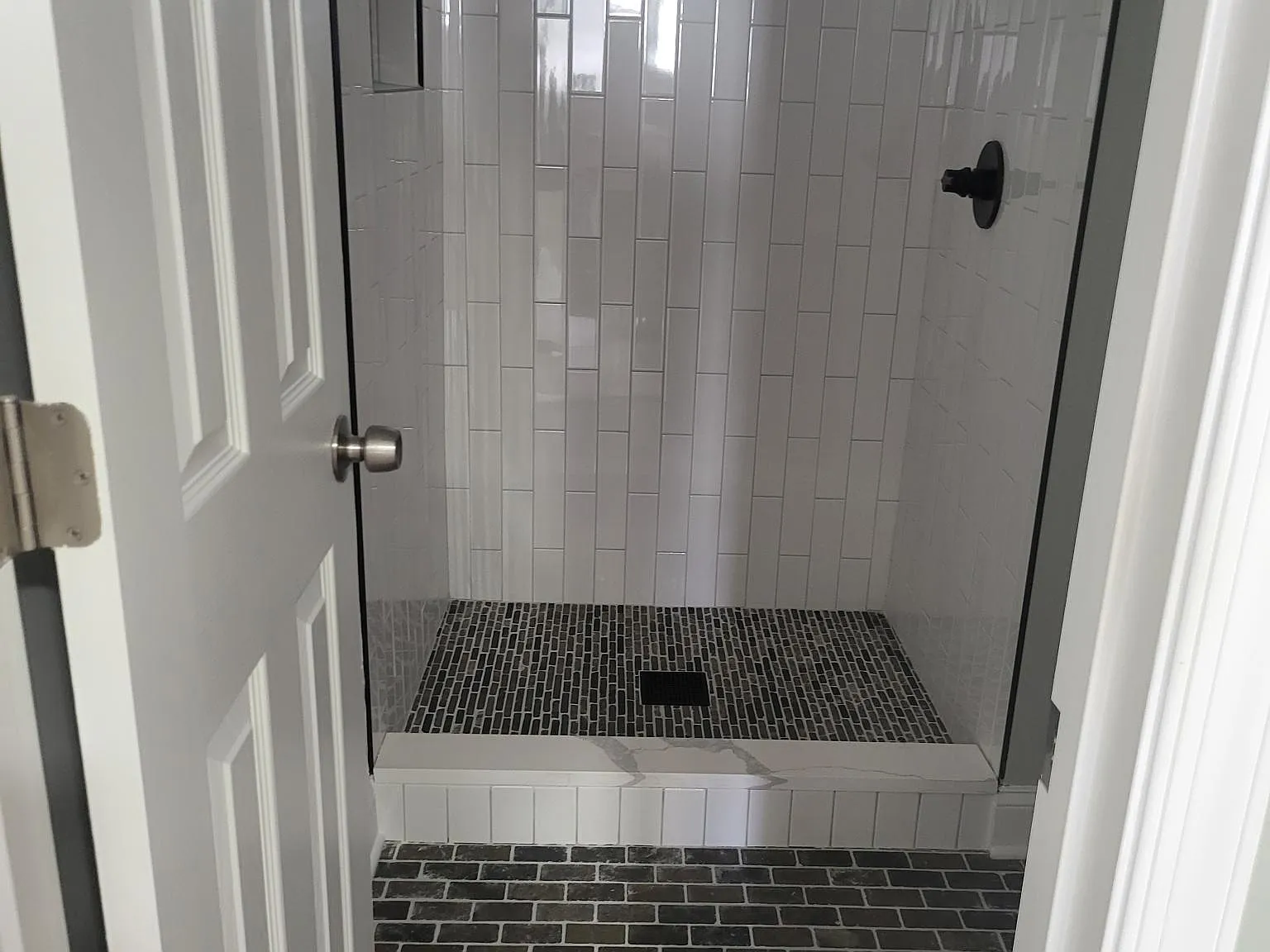6 bed, 1278 sqft, $4,500 — Photo 4