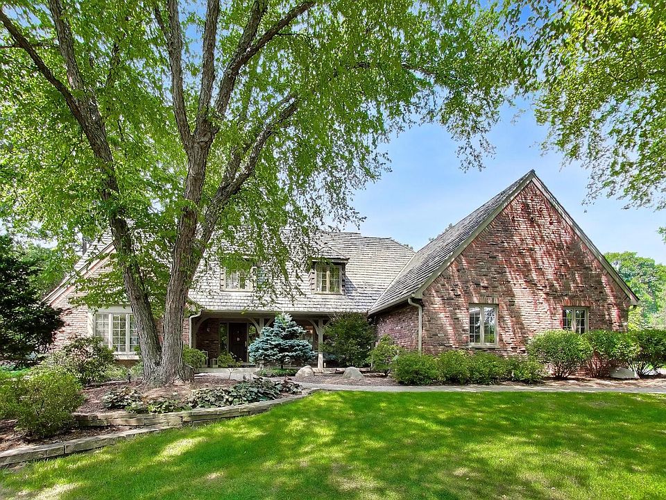 1st image of 21952 W Pine Lake Cir