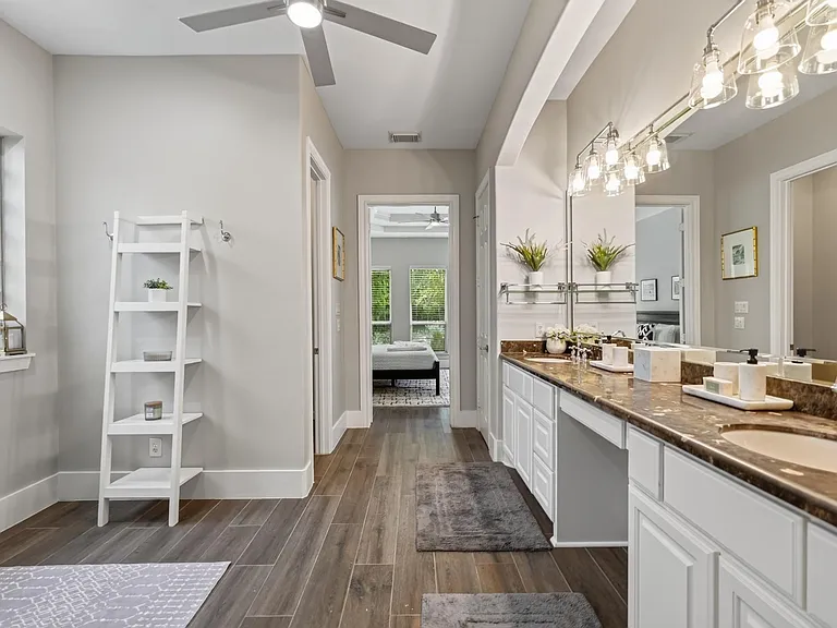 110 S Veilwood Cir — Photo 27