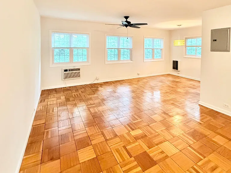 3540 Martha Custis Dr — Photo 8