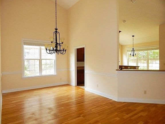 5th image of 194 Cottonwood Creek Ln