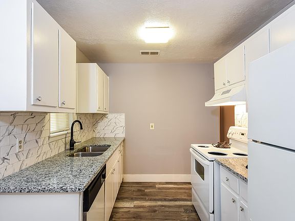 4th image of 641 Powder Springs St SE APT 3