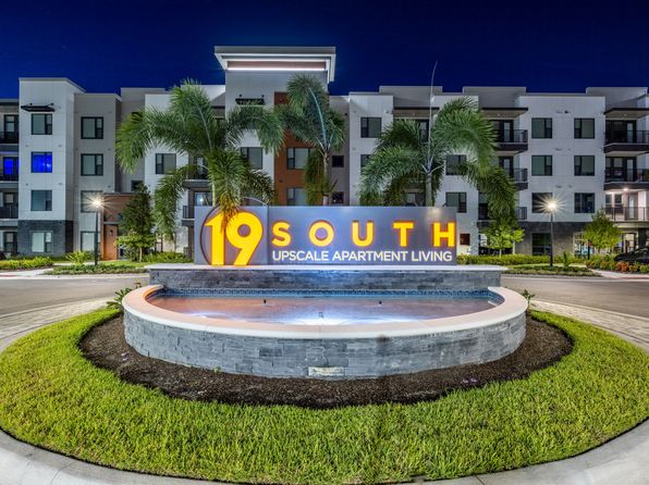 3050 Station Sq #1-415