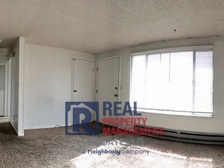1230 S 2nd Ave — Photo 4