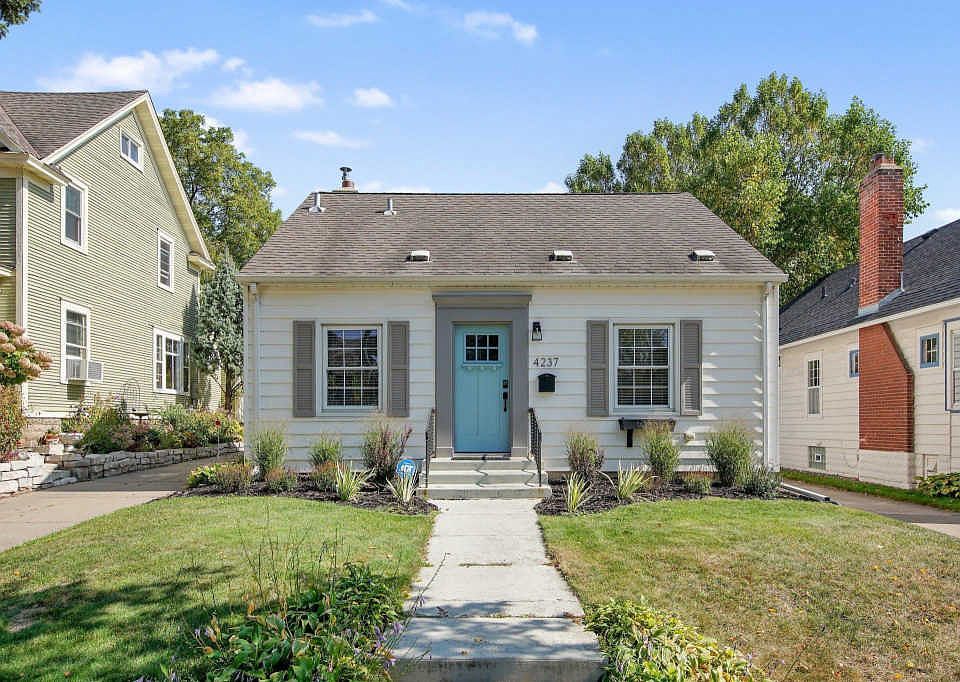 1st image of 4237 Aldrich Ave S