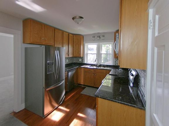 5th image of 921 Home Ave #2