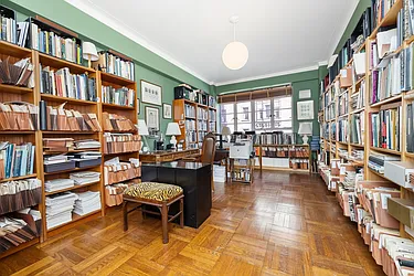 Sold by Societe Real Estate