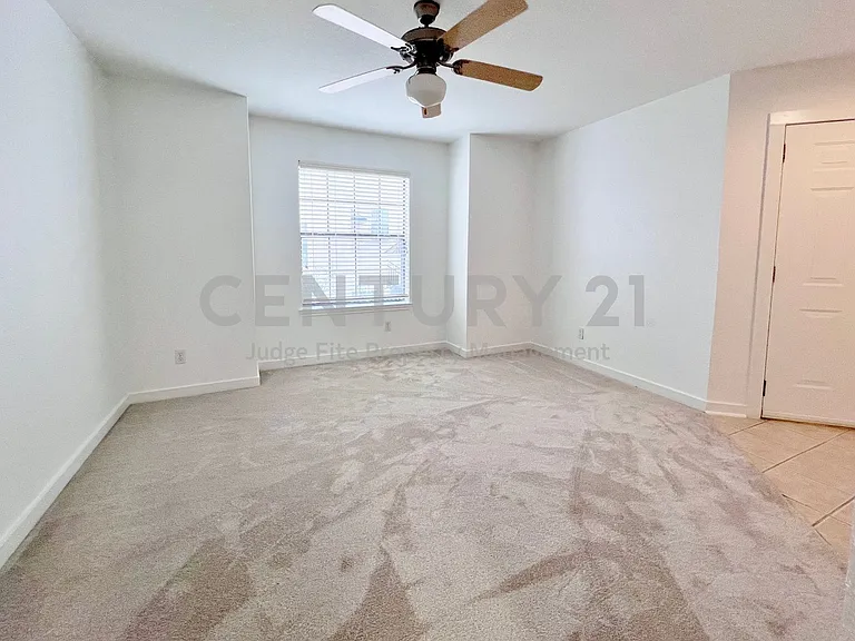 3901 Travis St #217 — Photo 7
