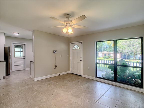 3rd image of 2716 Geoffrey Dr