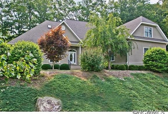 1st image of 117 W Pointe Dr