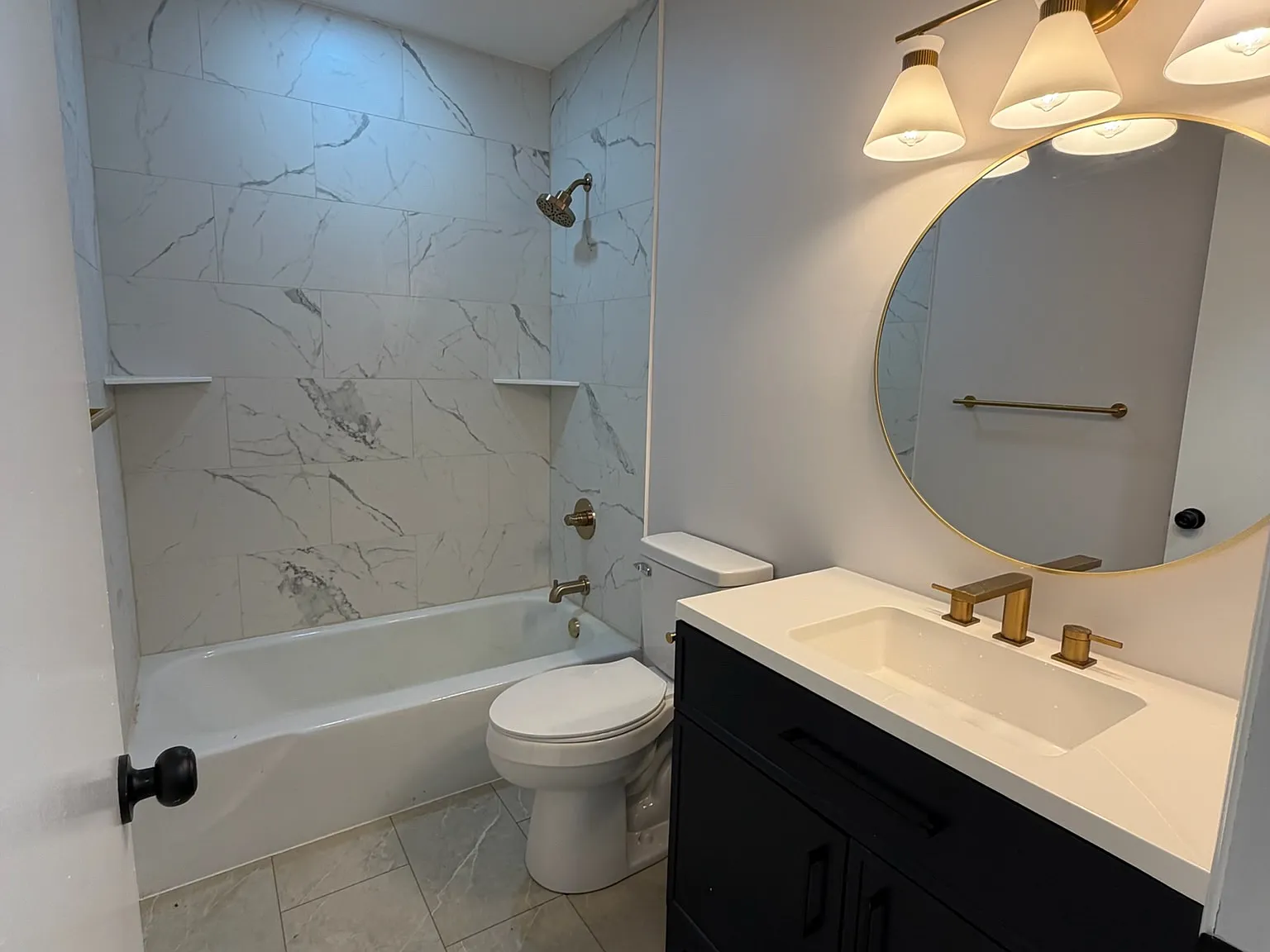 4 bed, 2376 sqft, $2,395 — Photo 3