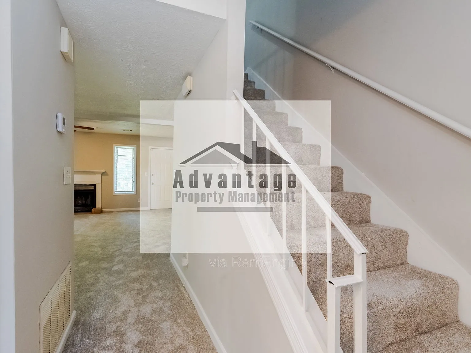 2 bed, 2.5 bath, 1218 sqft, $1,300 — Photo 2