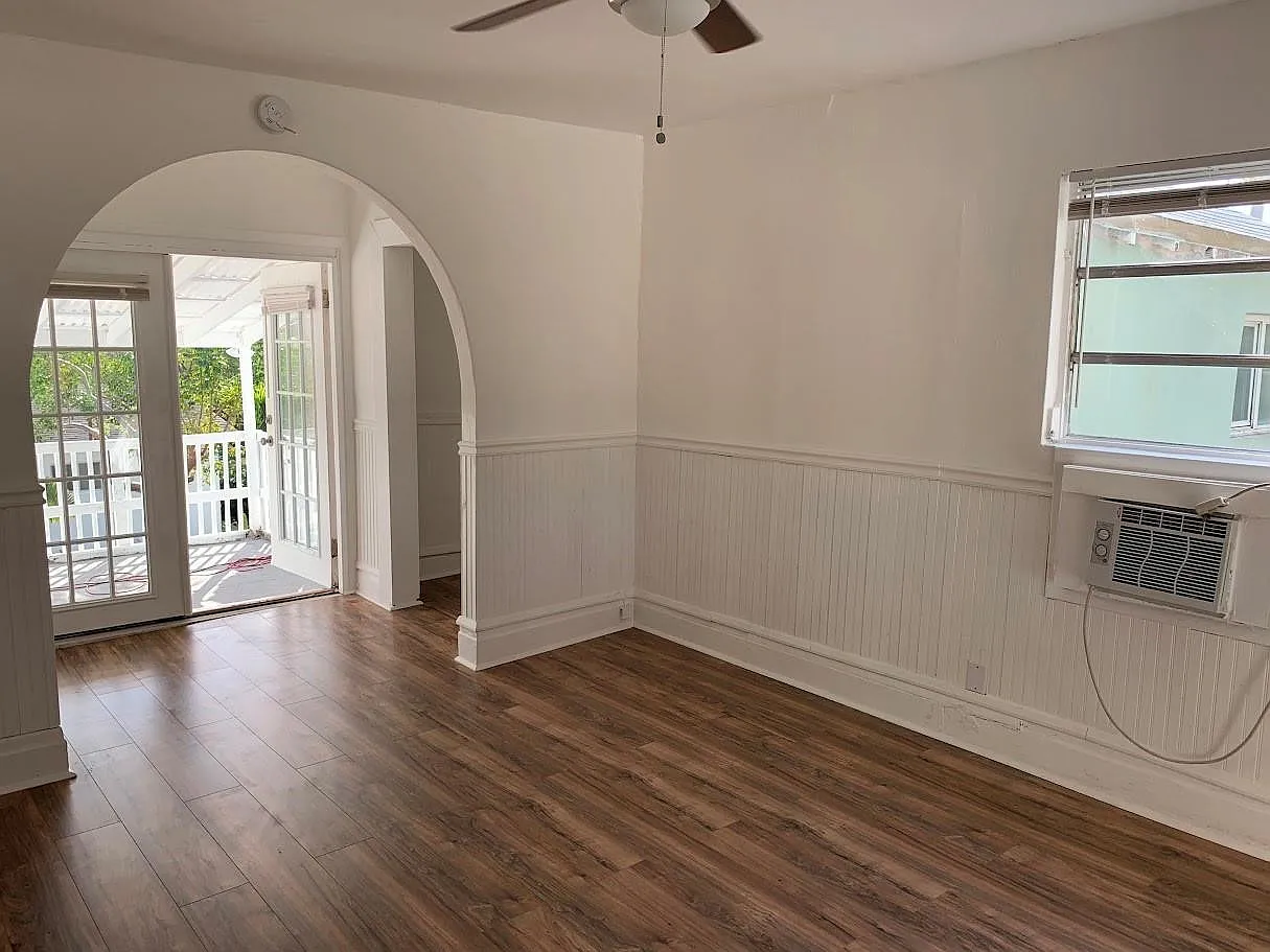Studio, 1.0 bath, 4727 sqft, $1,300 — Photo 3