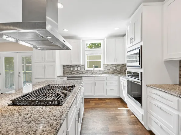 41 Key Largo Loop, Point Blank, TX 77364