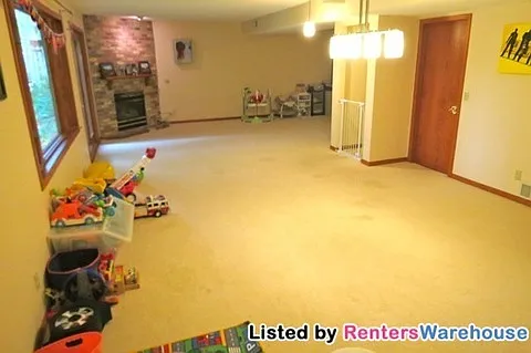 1649 Norwood Dr — Photo 14