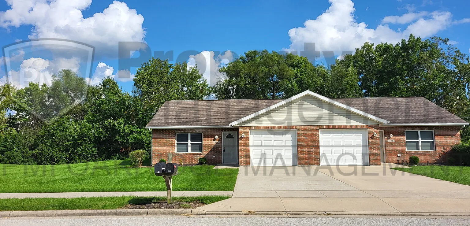 2 bed, 1.0 bath, 1050 sqft, $1,450 — Photo 1