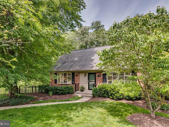 3rd image of 5074 Dequincey Dr
