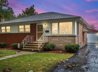 8736 S 50th Ave, Oak Lawn, IL 60453