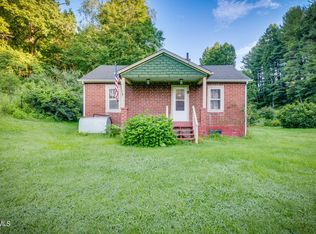 417 Marsh Rd, Nickelsville, VA 24271