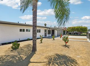 902 E Olive St, Pomona, CA 91766