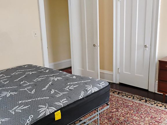 5th image of 402 Delaware Ave #2
