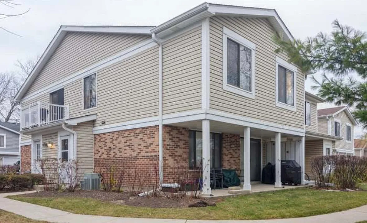 473 Stevenson Pl — Photo 1