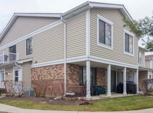 473 Stevenson Pl, Vernon Hills, IL 60061