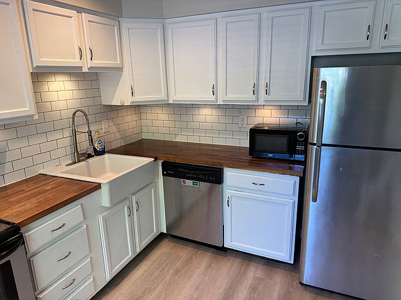 4th image of 37 Rockwell Ct