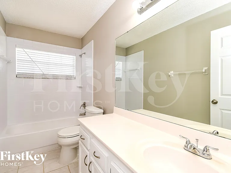 4630 Pebble Brook Dr — Photo 10