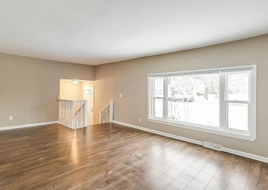 2nd image of 38183 N Cornell Rd