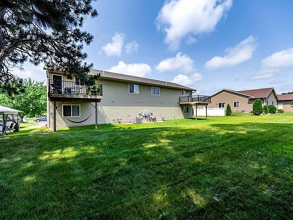 2nd image of 641 Angel COURT #643