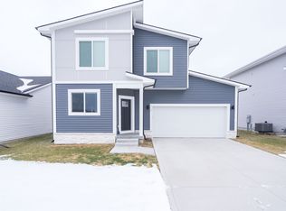 713 NE Oak Ridge Dr, Ankeny, IA 50021