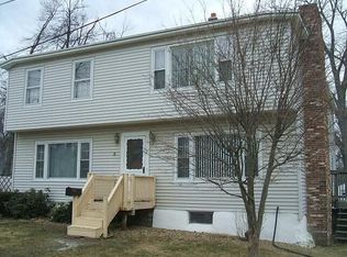 18 Shadow Dr, Fitchburg, MA 01420