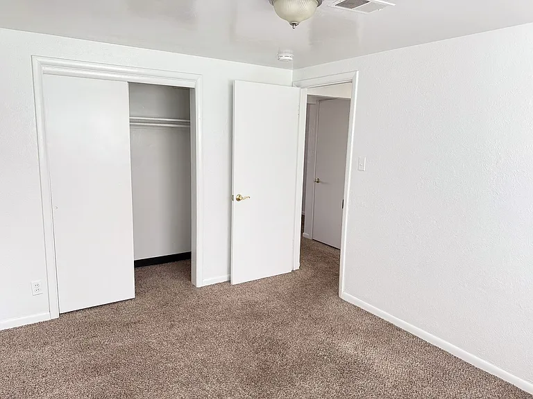 979 Upham Ct — Photo 13