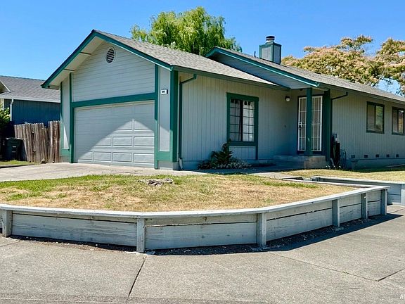 4th image of 980 Stanislaus Way