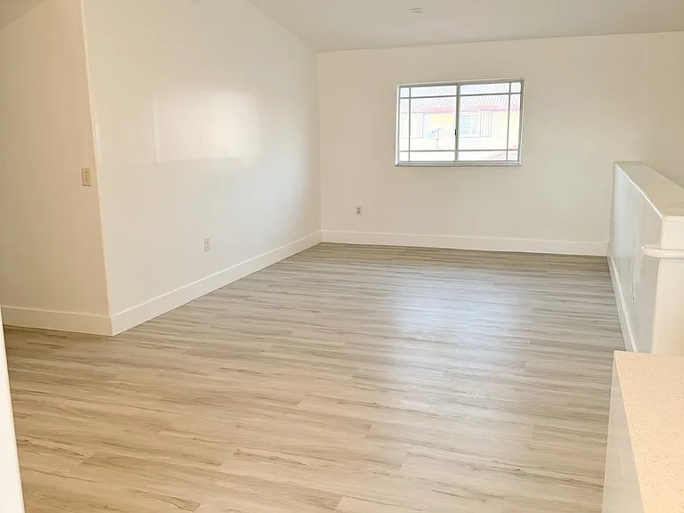 10903 W Okeechobee Rd #202A — Photo 10