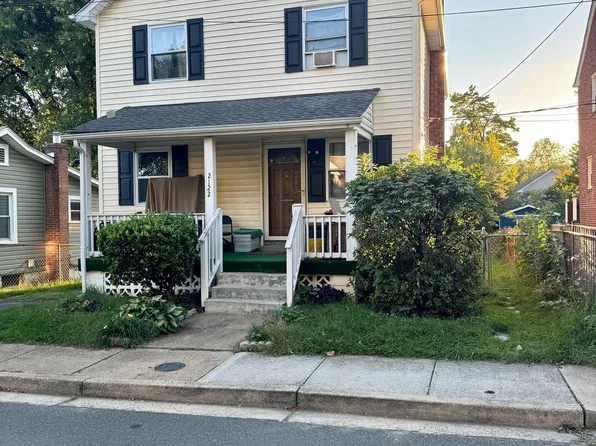 2122 N Emerson St, Arlington, VA 22207