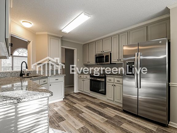 4th image of 67 White Oak Dr SE