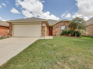 14140 Snaffle Bit Trl, Haslet, TX 76052