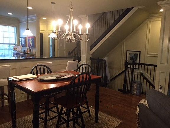 Dining area - Kitchen view