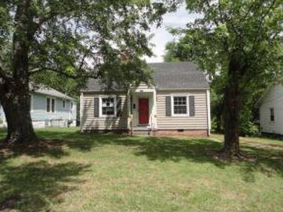 1016 Alden St, Burlington, NC, 27217