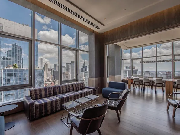 100 West 31st Street image 19 of 30